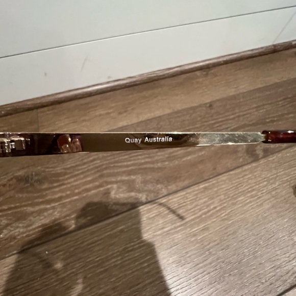 Quay Asha Sunglasses - Picture 6 of 6